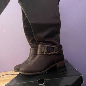 Brand new winter boots